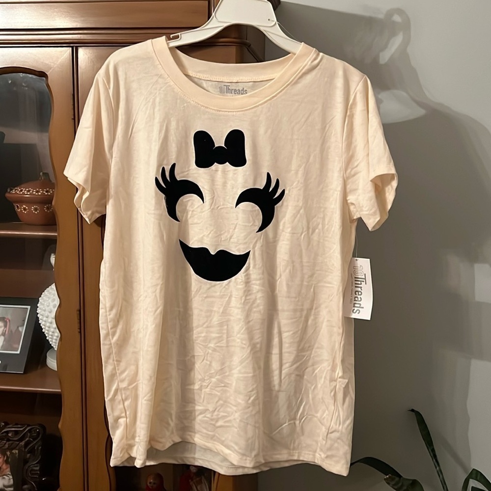 Halloween graphic t shirt